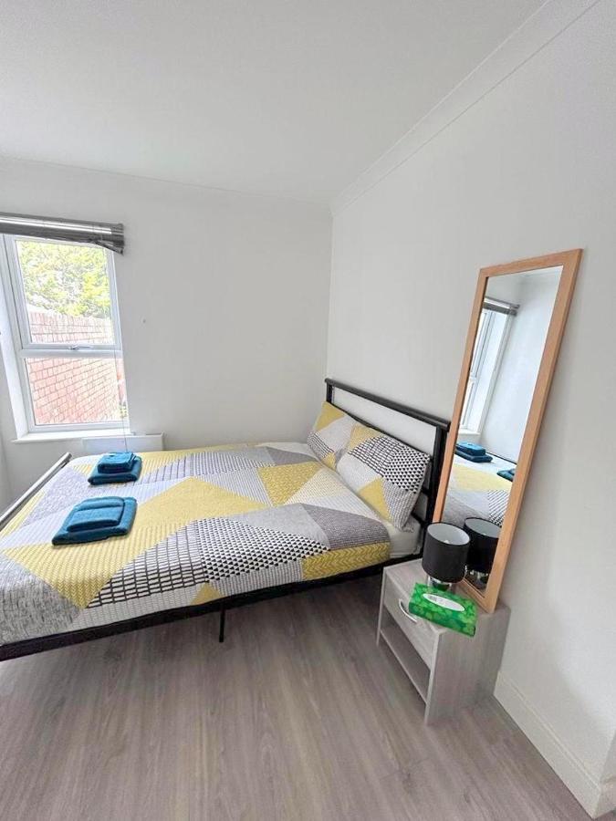 New Florence Rooms Mitcham Exteriér fotografie
